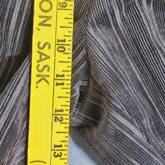 Abbie Mags corduroy pants women's size 12 brown stripes pattern straight leg - Picture 11 of 12